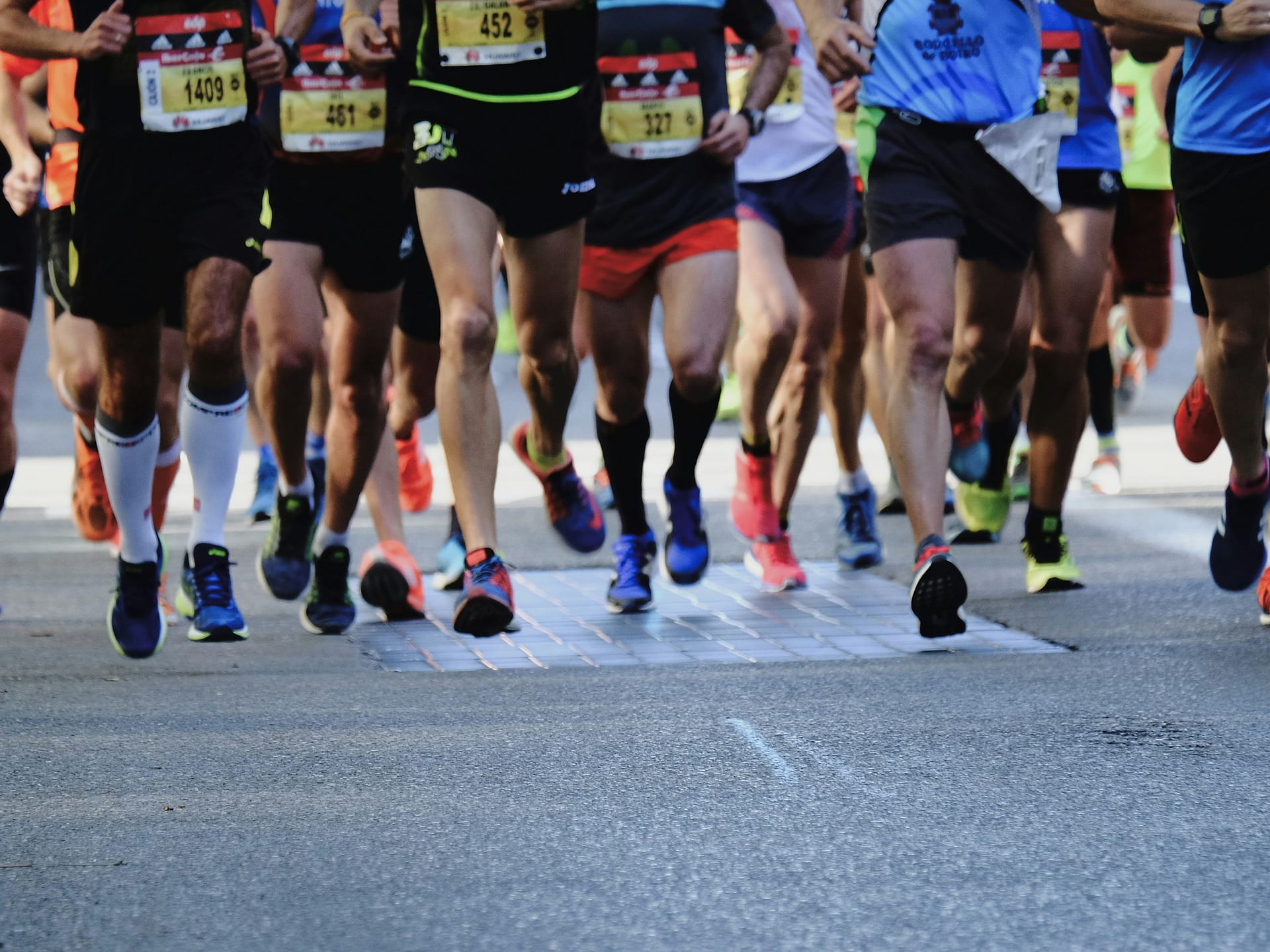 runners legs showing different running gaits